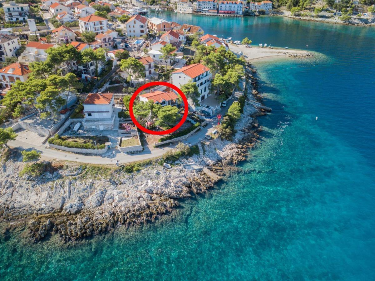 Apartments By The Sea Stomorska, Solta - 5190 Esterno foto