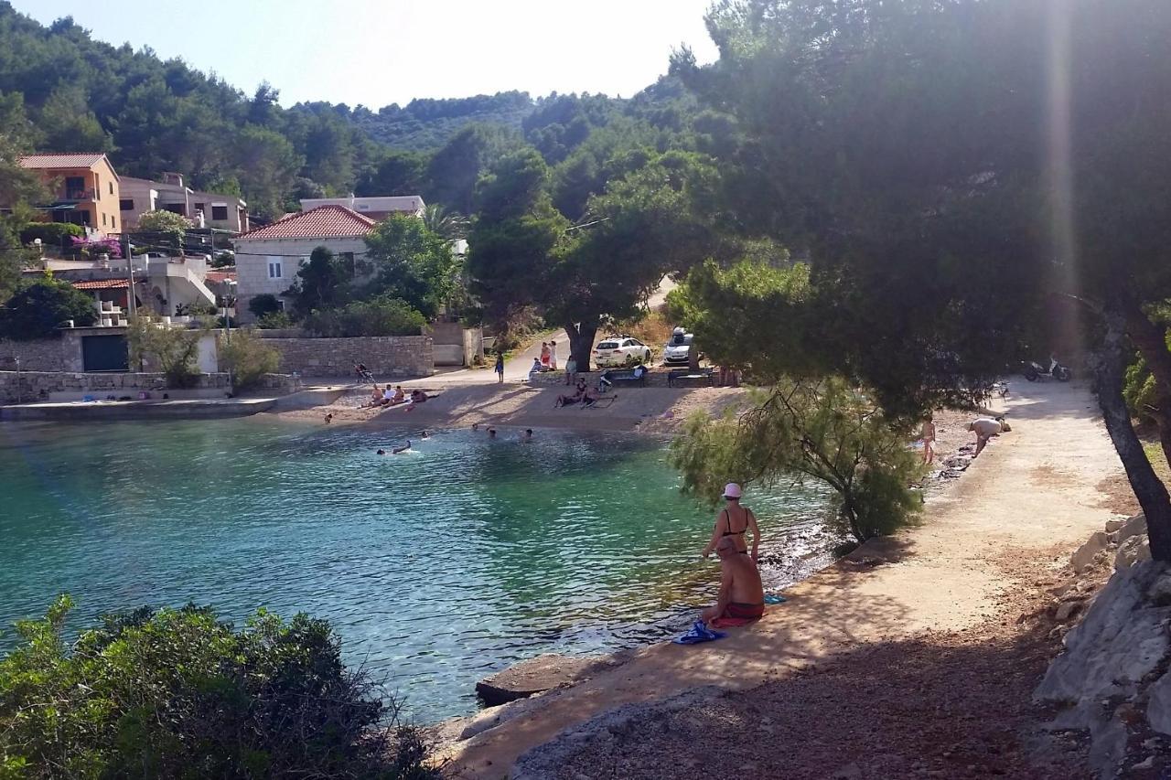 Apartments By The Sea Stomorska, Solta - 5190 Esterno foto
